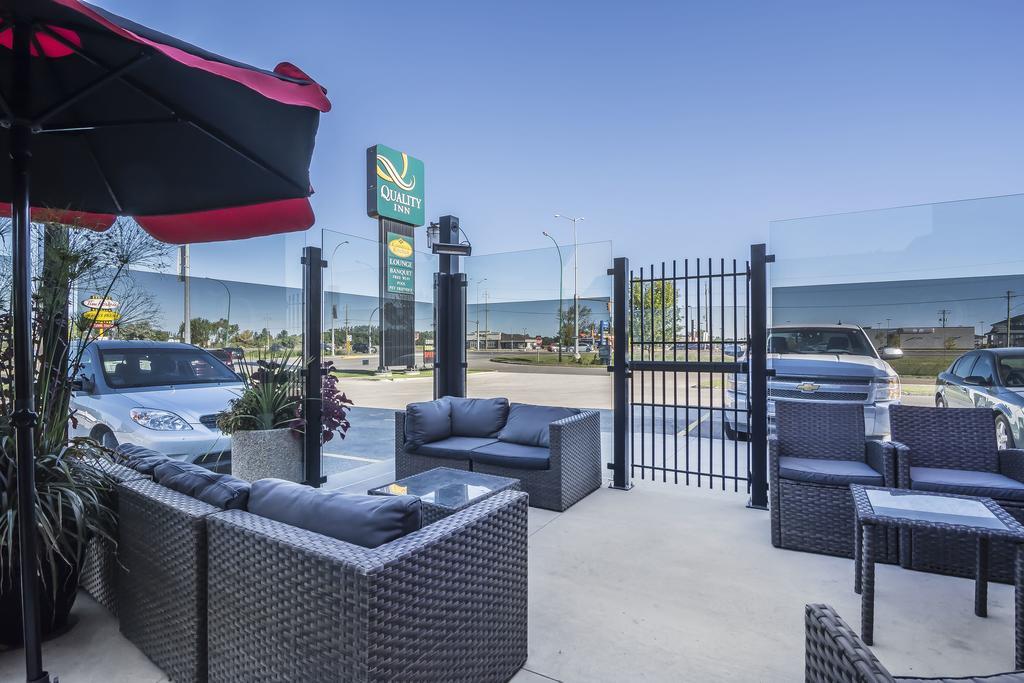 Quality Inn & Suites Winkler Exterior foto